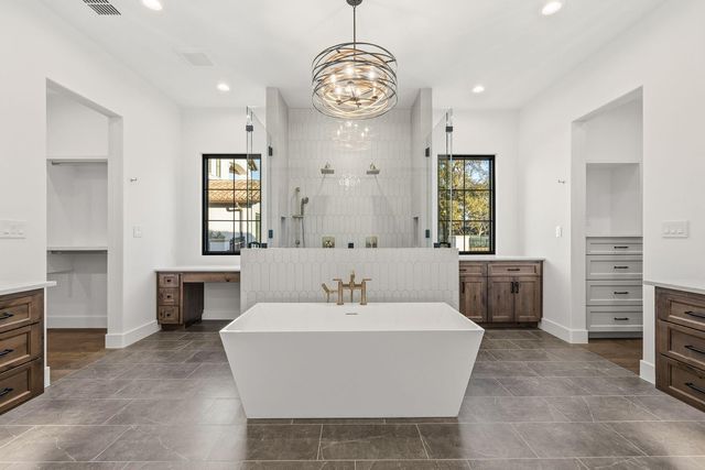 240 La Serena LOOP, Horseshoe Bay, TX 78657