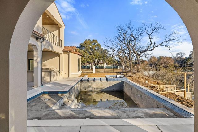 240 La Serena LOOP, Horseshoe Bay, TX 78657