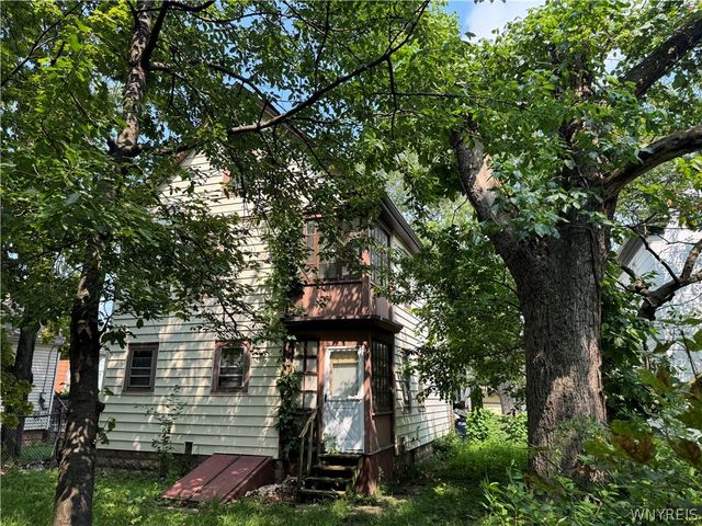 828 15th Street, Niagara Falls, NY 14301