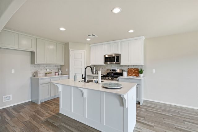 6700 S 20th Place, Broken Arrow, OK 74011