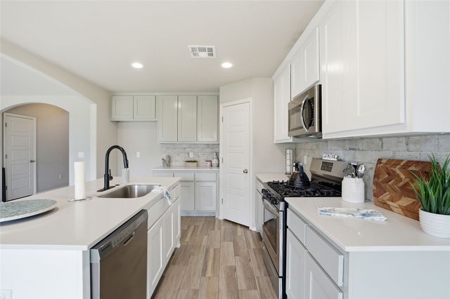 6700 S 20th Place, Broken Arrow, OK 74011
