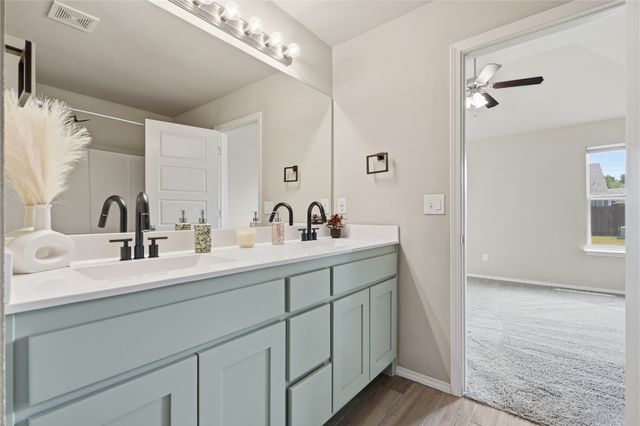 6700 S 20th Place, Broken Arrow, OK 74011