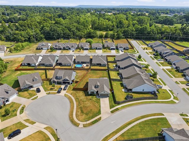 6700 S 20th Place, Broken Arrow, OK 74011