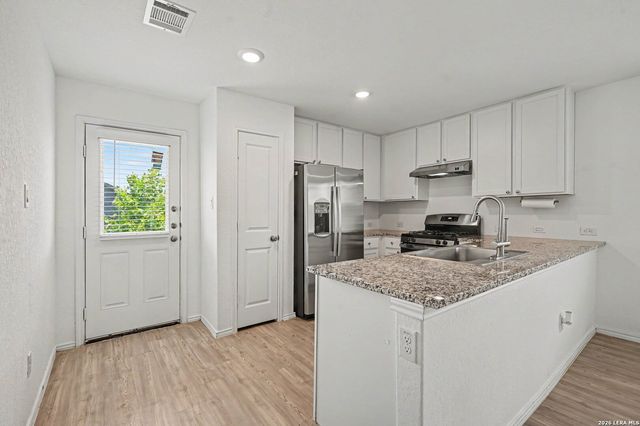 13939 BULL CV, San Antonio, TX 78252