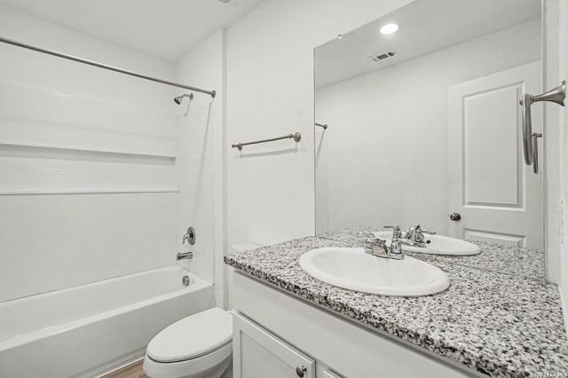 13939 BULL CV, San Antonio, TX 78252