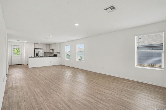 13939 BULL CV, San Antonio, TX 78252