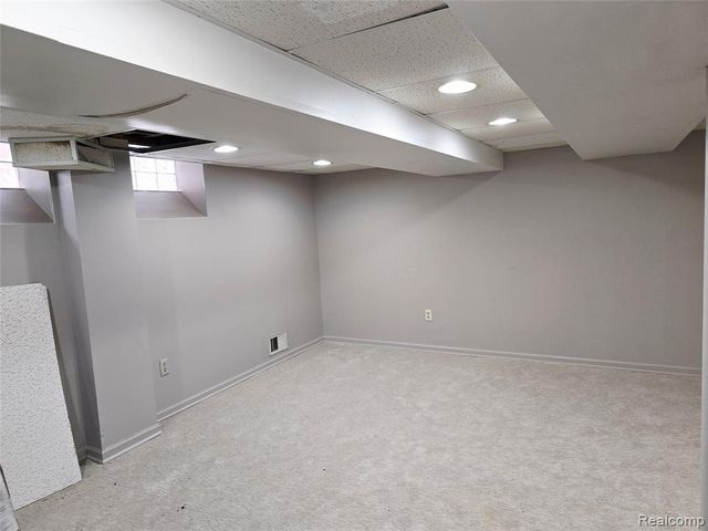 23259 Lawrence Avenue, Dearborn, MI 48128