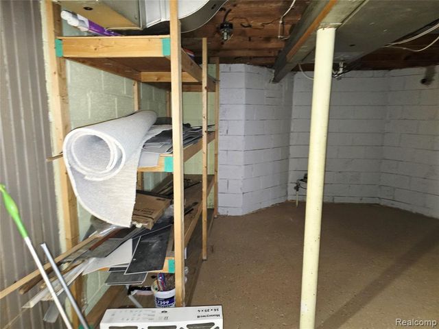 23259 Lawrence Avenue, Dearborn, MI 48128