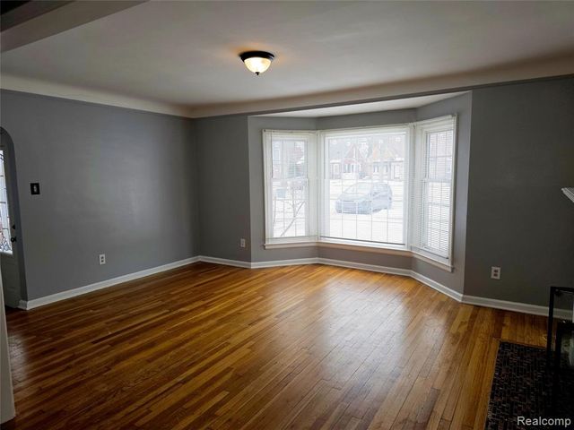 23259 Lawrence Avenue, Dearborn, MI 48128