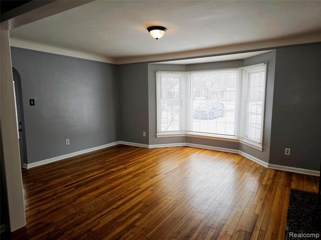 23259 Lawrence Avenue, Dearborn, MI 48128