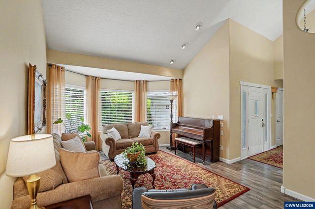 2255 Ellen Ln NW, Salem, OR 97304