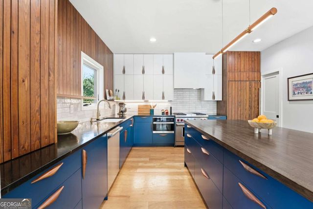 431 Leonardo Avenue NE, Atlanta, GA 30307