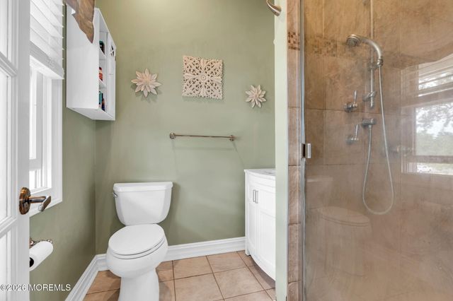 44 Kipling Way, Manalapan, NJ 07726