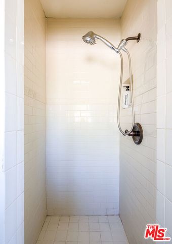 13130 Crewe Street, North Hollywood, CA 91605