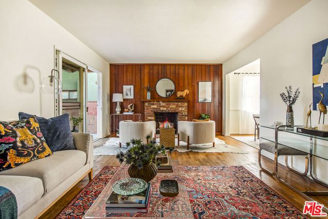 13130 Crewe Street, North Hollywood, CA 91605