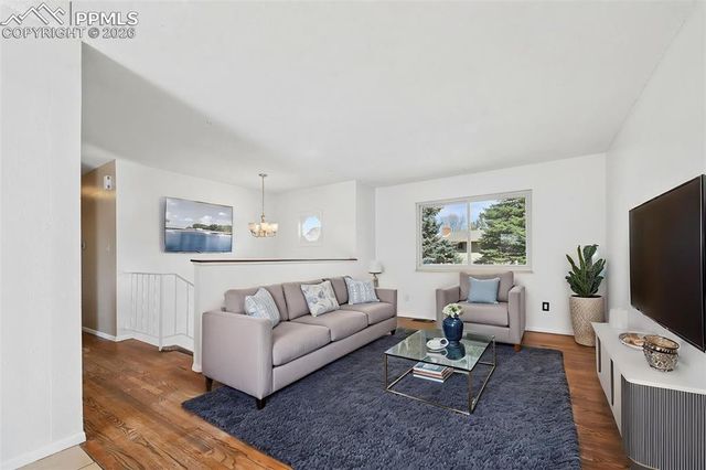 108 Cielo Vista Street, Colorado Springs, CO 80911