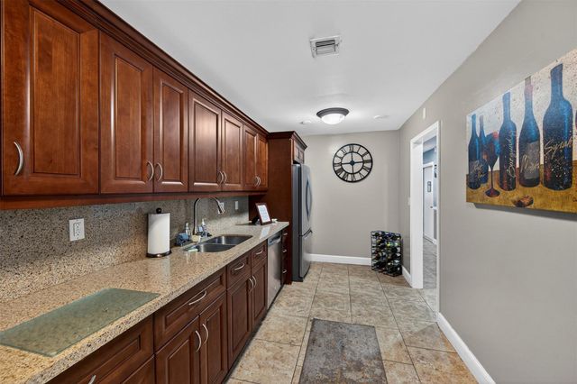 1930 NE 2nd Avenue L111, Wilton Manors, FL 33305