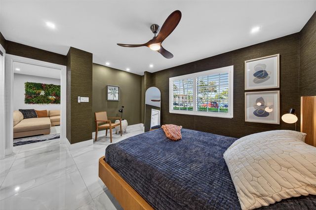 1930 NE 2nd Avenue L111, Wilton Manors, FL 33305