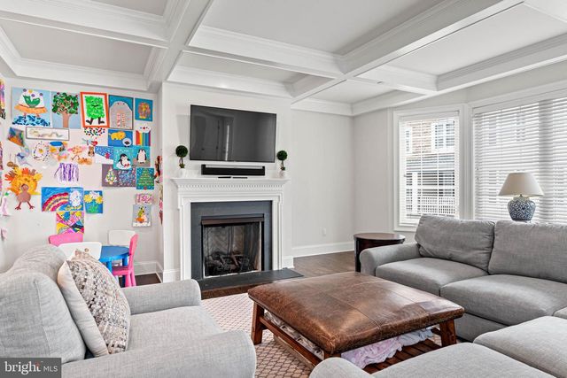 7 GREY CT, Berwyn, PA 19312