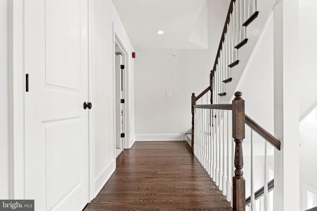 7 GREY CT, Berwyn, PA 19312