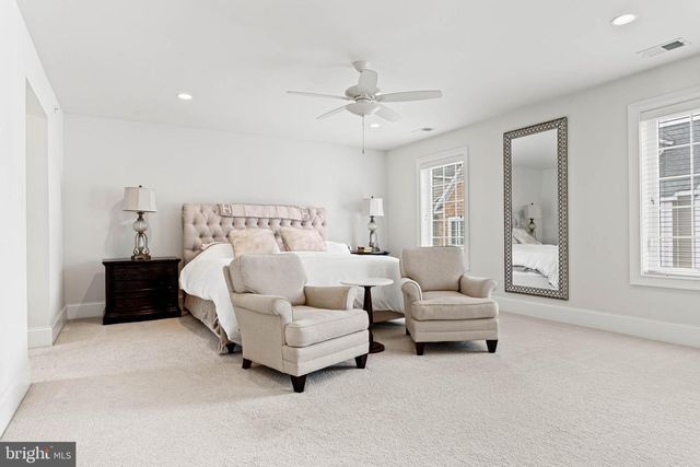 7 GREY CT, Berwyn, PA 19312