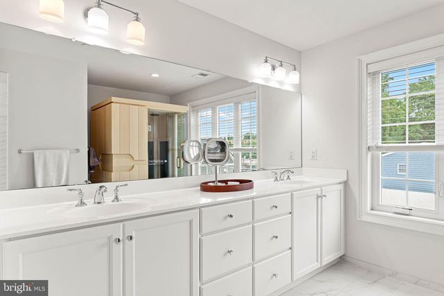 7 GREY CT, Berwyn, PA 19312