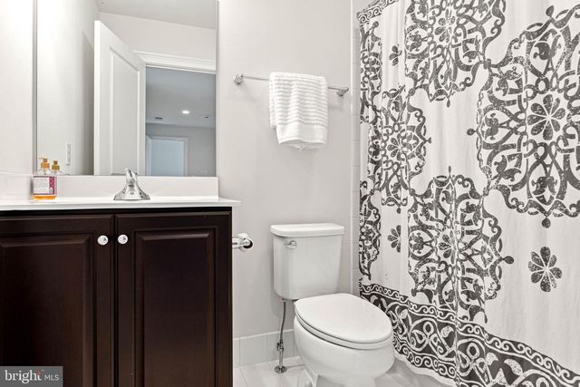 7 GREY CT, Berwyn, PA 19312