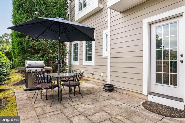 7 GREY CT, Berwyn, PA 19312