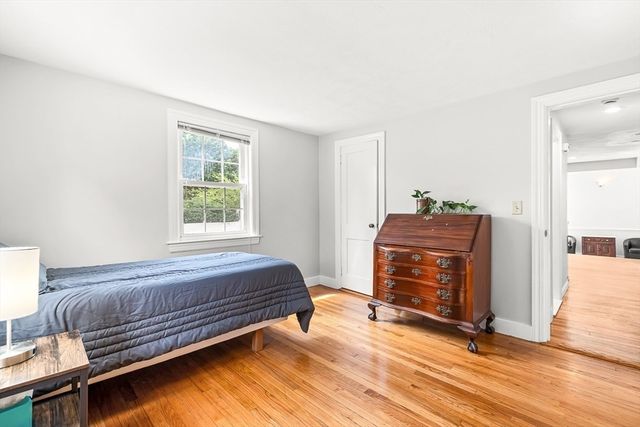 146 Hartford St, Natick, MA 01760
