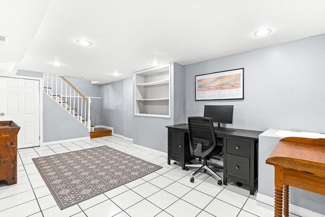 146 Hartford St, Natick, MA 01760