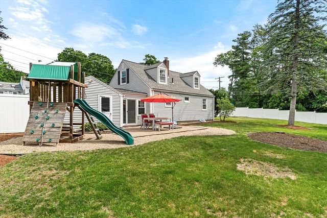 146 Hartford St, Natick, MA 01760
