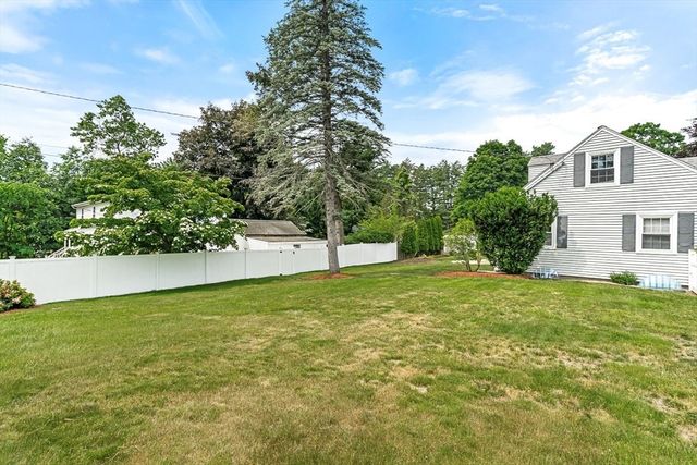 146 Hartford St, Natick, MA 01760