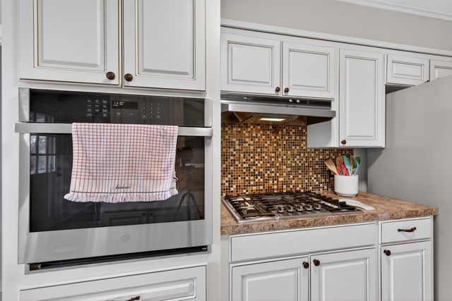 6117 Gaylyn Drive, Shreveport, LA 71105