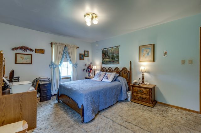 910 Abernathy Dr, Pulaski, TN 38478