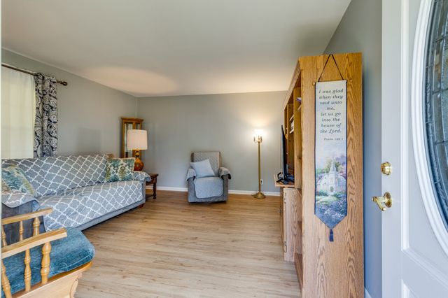 910 Abernathy Dr, Pulaski, TN 38478