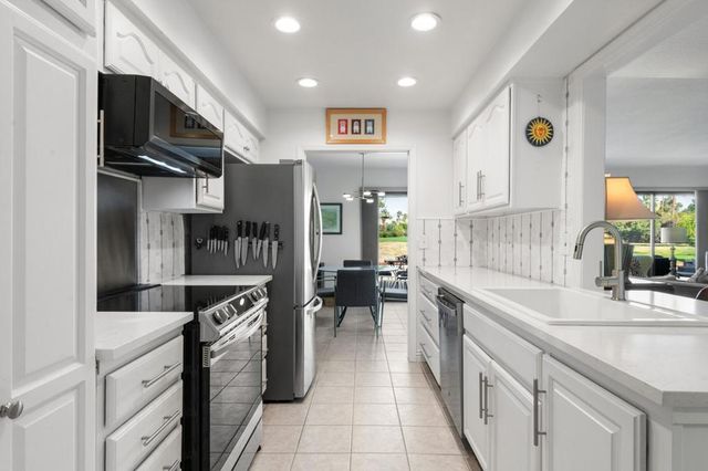 68482 Calle Toledo, Cathedral City, CA 92234