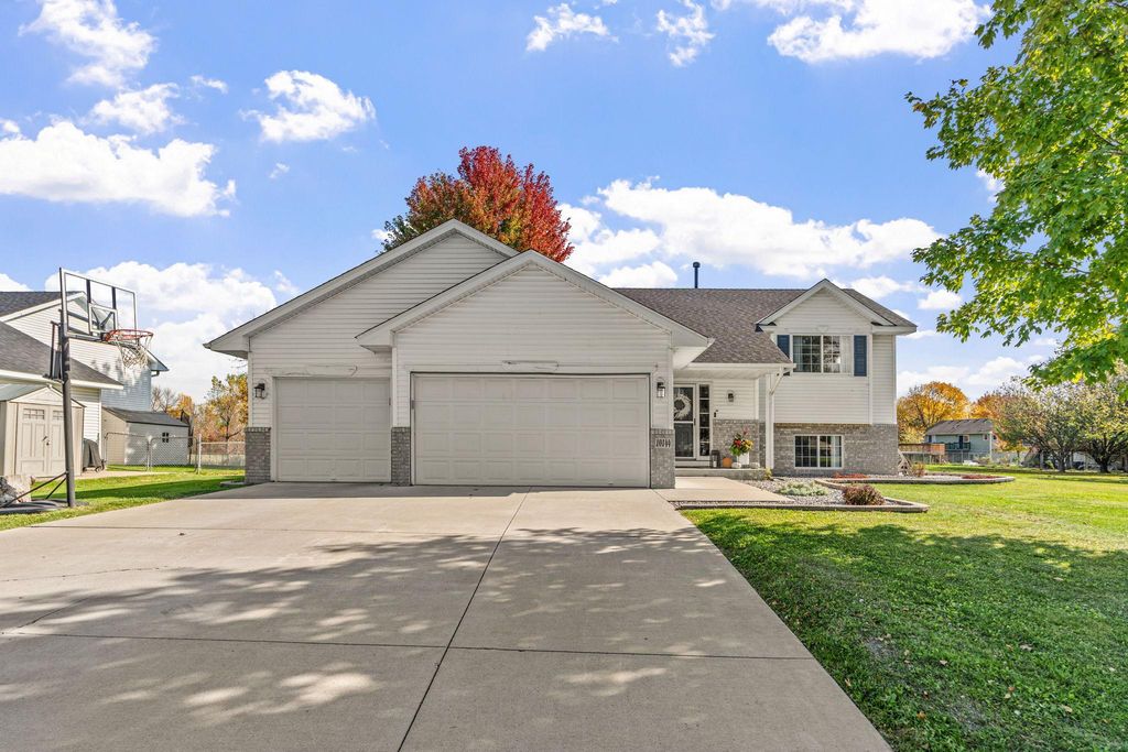 10144 Karston Avenue NE, Albertville, MN 55301 — exterior