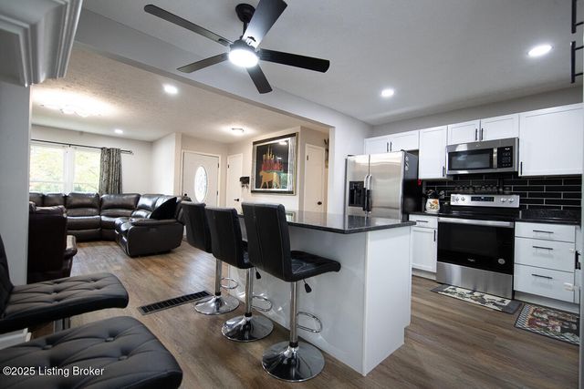 4311 Sunflower Ave, Louisville, KY 40216