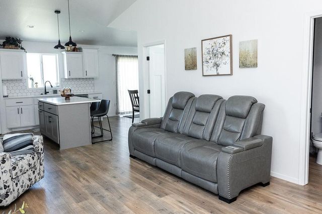 1178 ALBERT Court W, West Fargo, ND 58078
