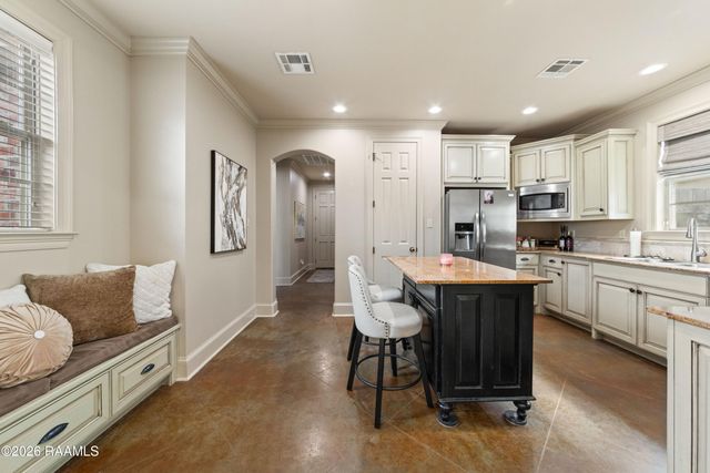 413 Harbor Road, Youngsville, LA 70592