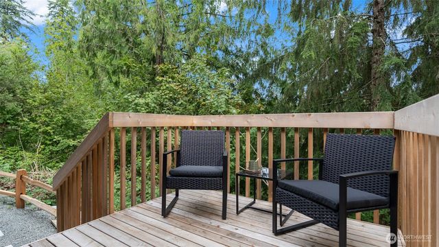 12907 Green Mountain Way, Granite Falls, WA 98252