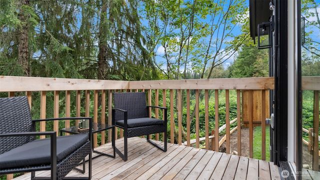 12907 Green Mountain Way, Granite Falls, WA 98252