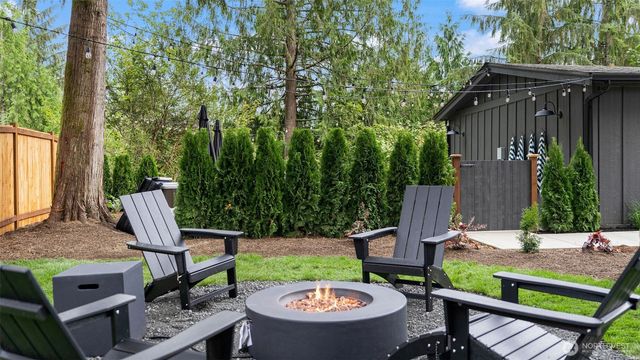 12907 Green Mountain Way, Granite Falls, WA 98252