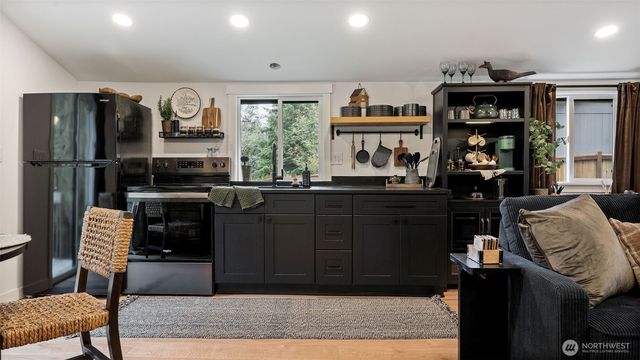 12907 Green Mountain Way, Granite Falls, WA 98252