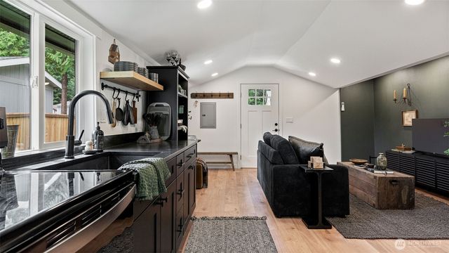 12907 Green Mountain Way, Granite Falls, WA 98252