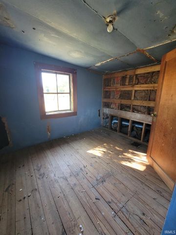 530 W Jackson Street, Galveston, IN 46932