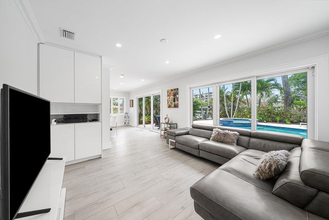 1733 Coral Gardens Drive, Wilton Manors, FL 33334