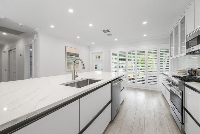 1733 Coral Gardens Drive, Wilton Manors, FL 33334