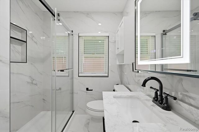 28781 Palomino Drive, Warren, MI 48093