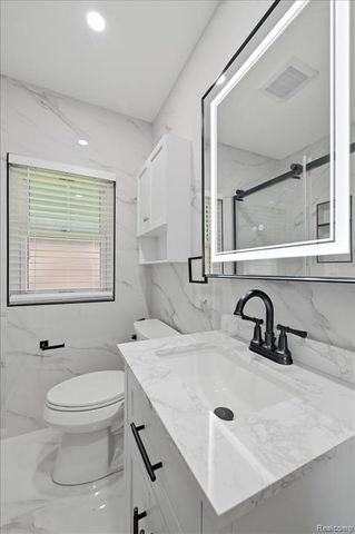 28781 Palomino Drive, Warren, MI 48093